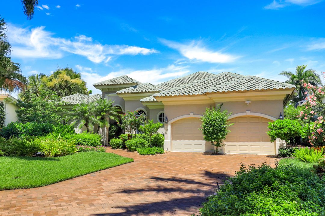 26384 Augusta Creek Ct, Bonita Springs, FL 34134