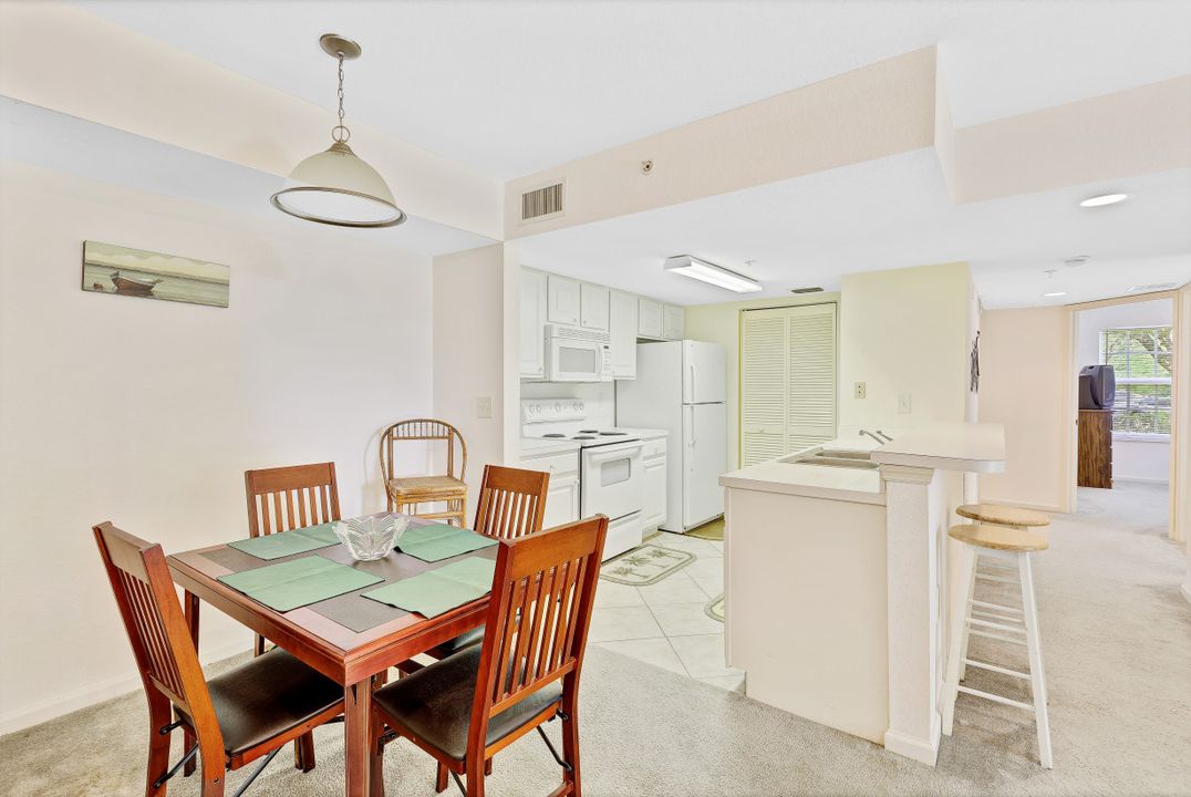 4122 Residence Drive #102, Fort Myers, FL 33901