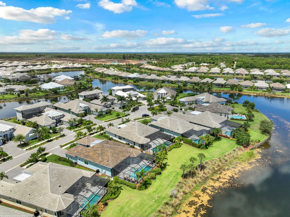 5771 Clarendon Dr, Naples, FL 34113