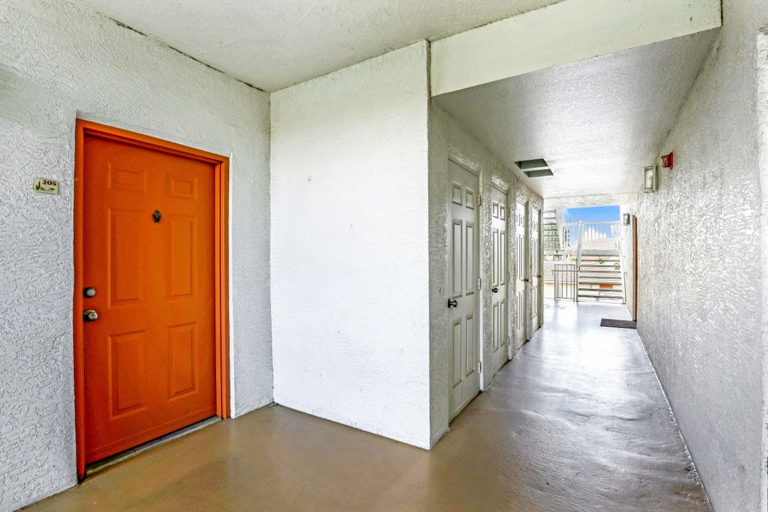 6461 Aragon Way #205, Fort Myers, FL 33966