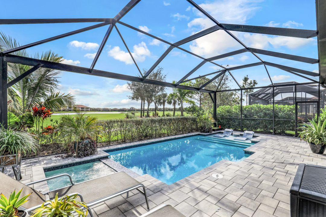 9496 Montelanico Loop, Naples, FL 34119