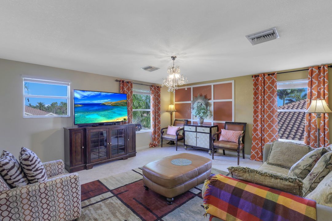 14832 Canton Ct, Naples, FL 34114