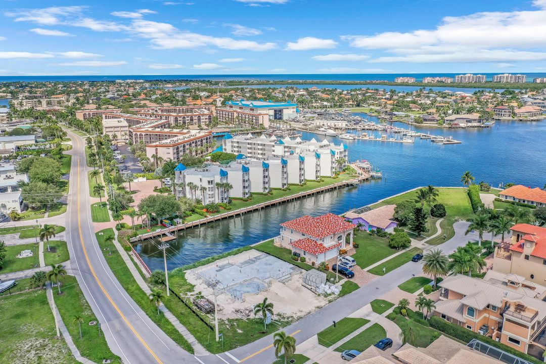 1200 Redwood Ct, Marco Island, FL 34145