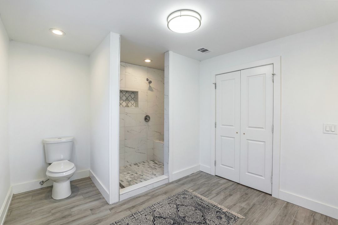 778 100th Ave N, Naples, FL 34108