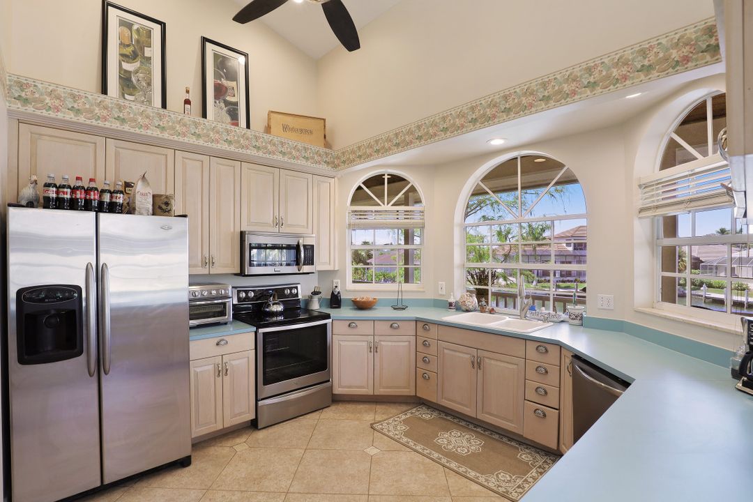 412 Barcelona Ct, Marco Island, FL 34145