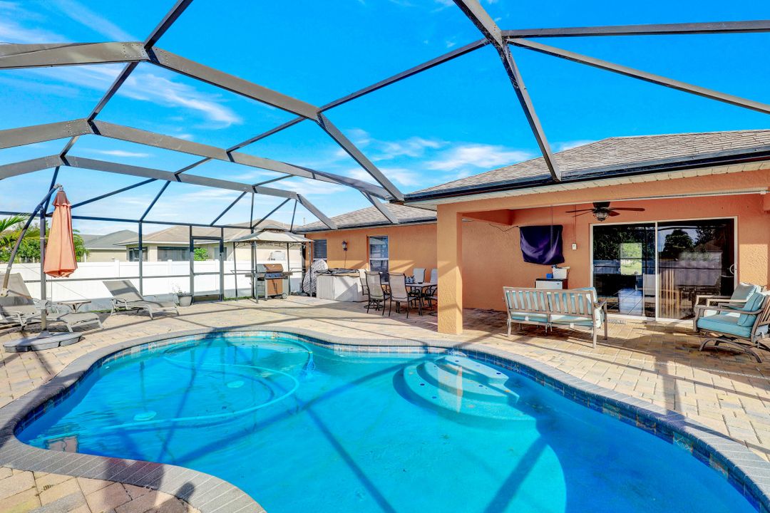 2854 NW 3rd Pl, Cape Coral, FL 33993