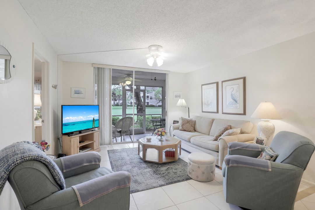 180 Turtle Lake Ct #103, Naples, FL 34105