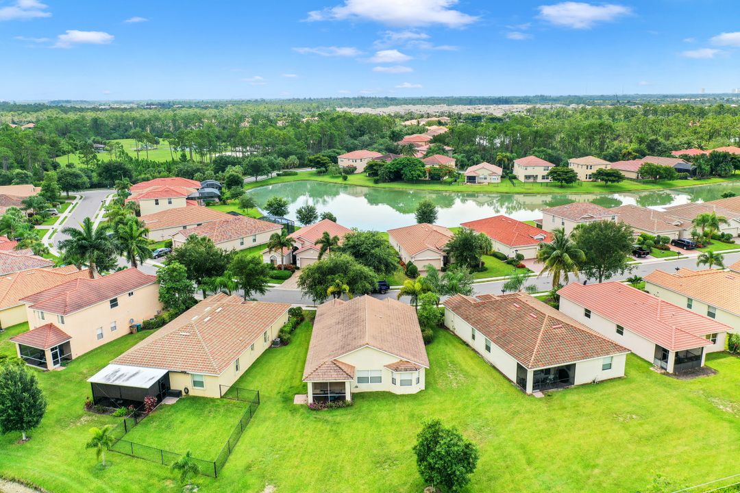 3560 Dandolo Cir, Cape Coral, FL 33909