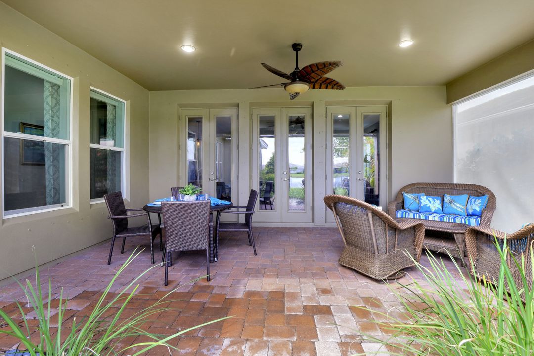 14684 Tropical Dr, Naples, FL 34114