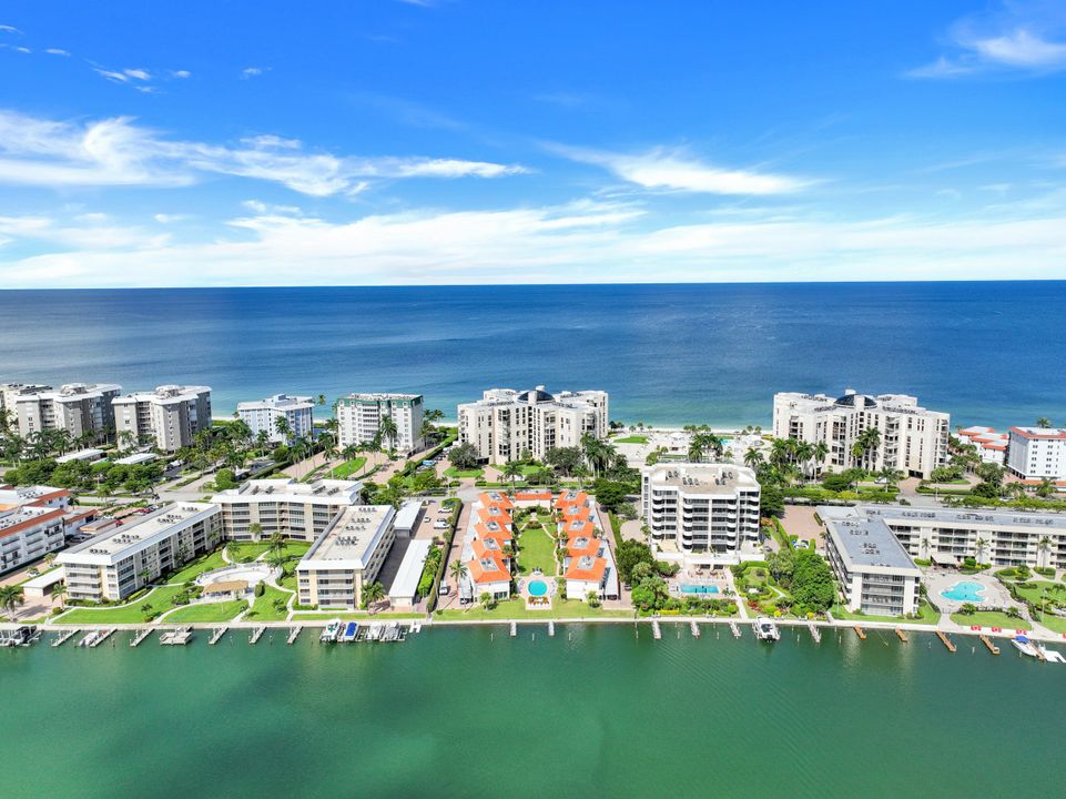 3070 Gulf Shore Blvd N #209, Naples, FL 34103