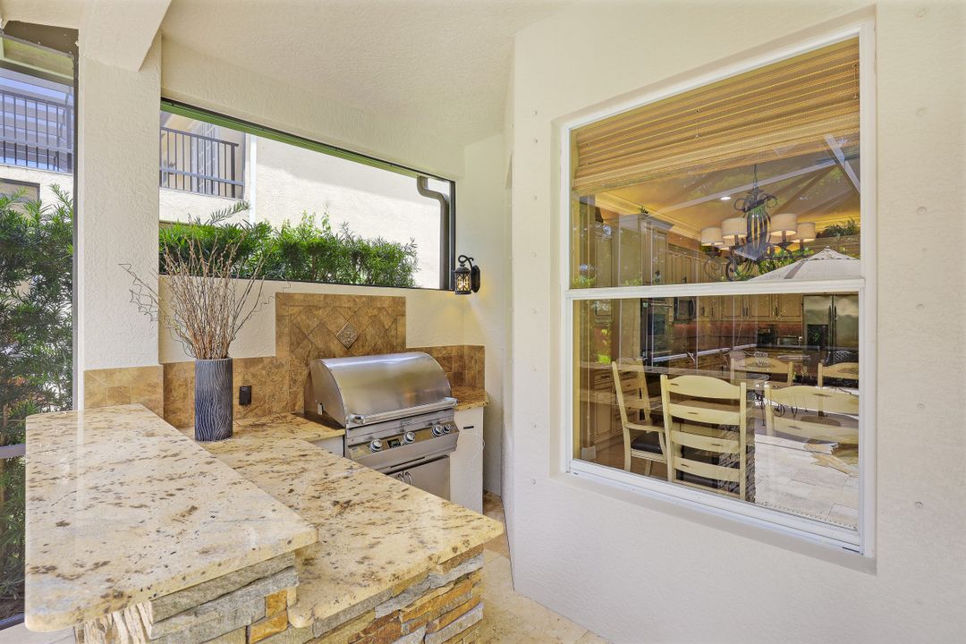 1857 Senegal Date Dr, Naples, FL 34119