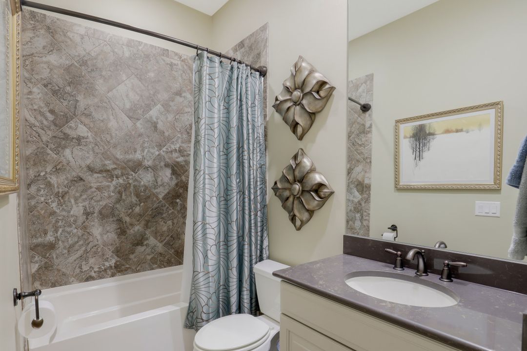 8651 Amour Ct, Naples, FL 34119