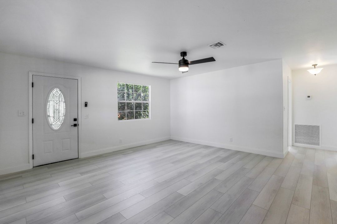 3409 Goldie Ln, Naples, FL 34112