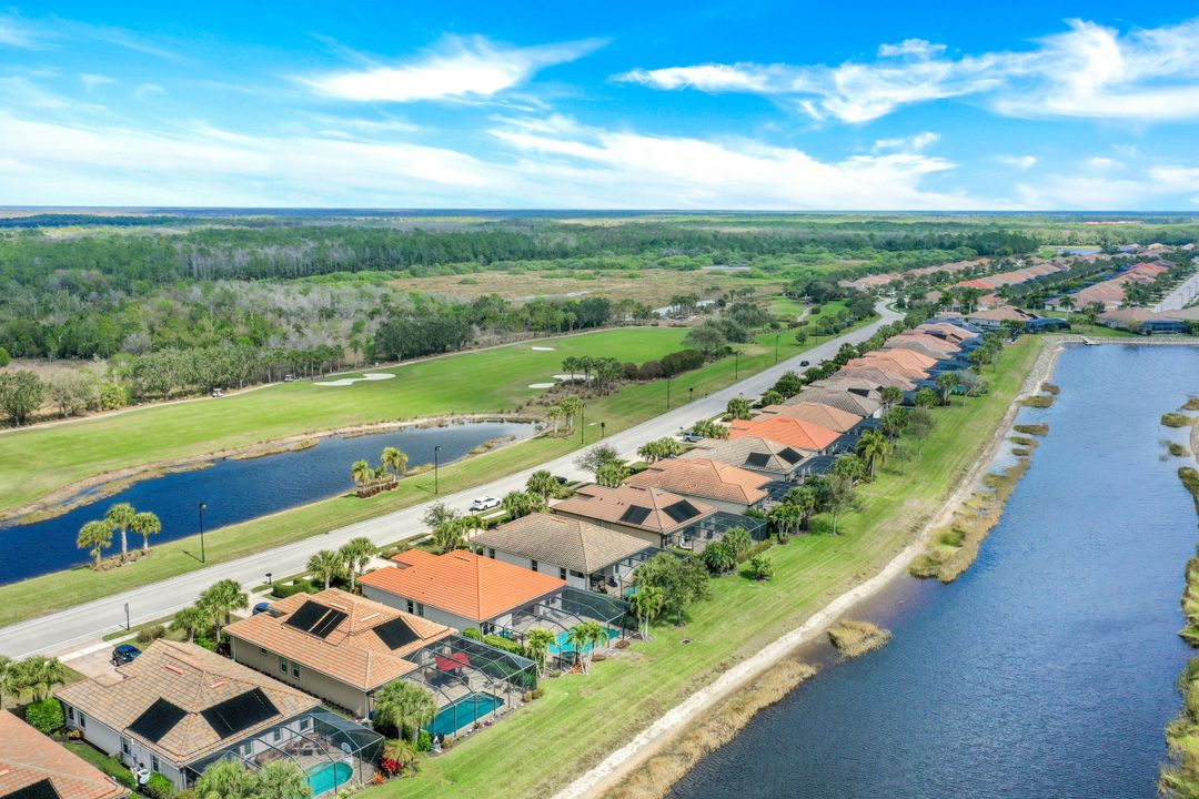 9463 Quarry Dr, Naples, FL 34120