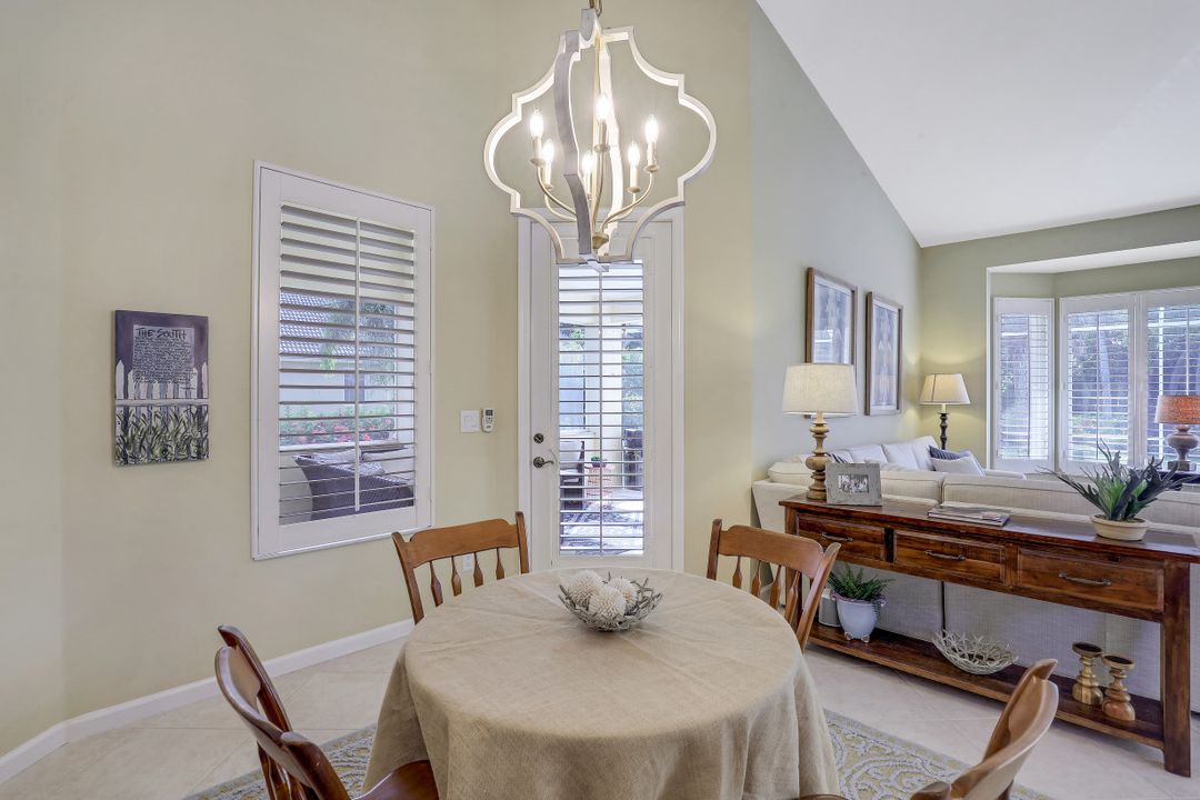 9245 The Ln, Naples, FL 34109