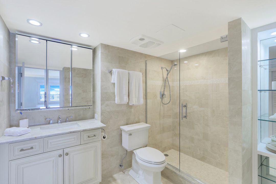 3420 Gulf Shore Blvd N #52, Naples, FL 34103