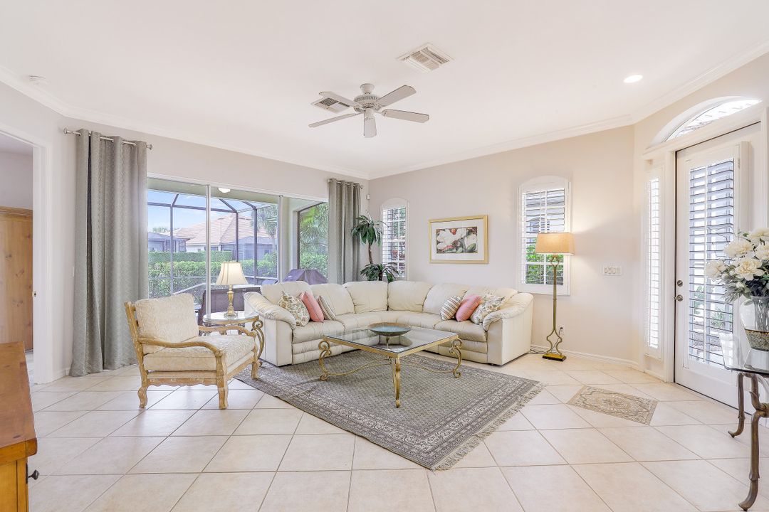 12655 Fox Ridge Dr, Bonita Springs, FL 34135