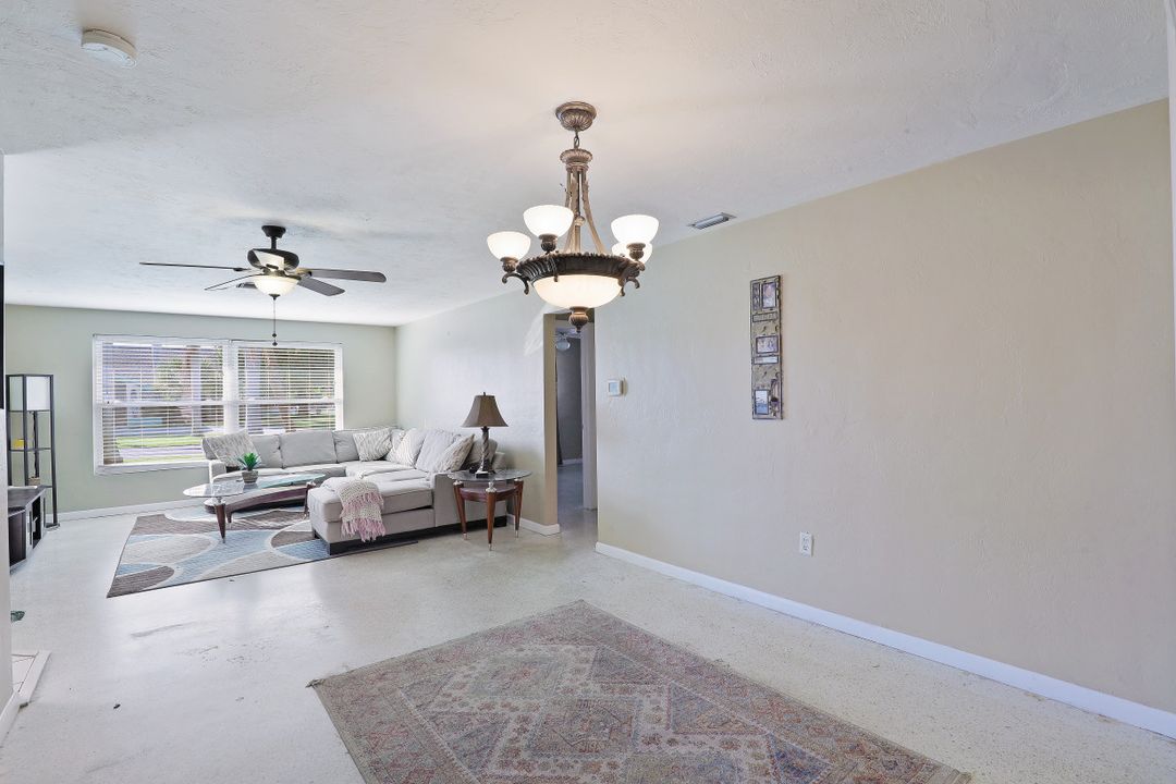 5757 Flamingo Dr, Cape Coral, FL 33904