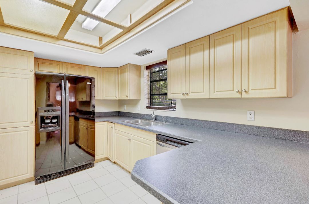 2702 McGregor Blvd, Fort Myers, FL 33901