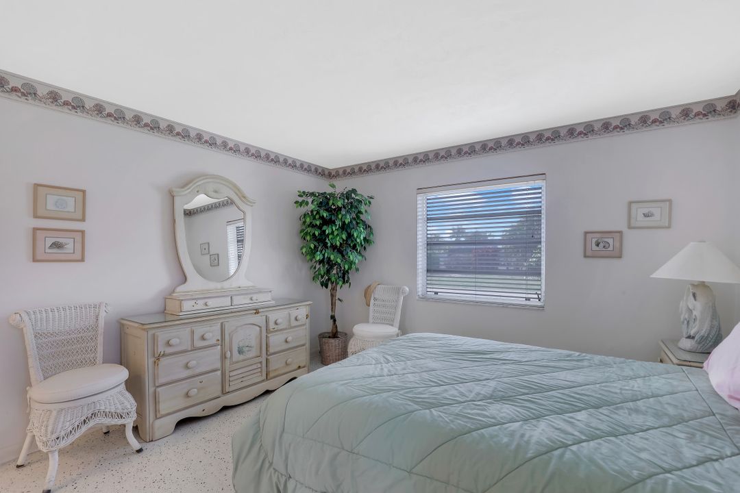 1211 Mulberry Ct, Marco Island, FL 34145