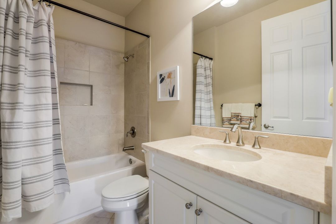 11542 Meadowrun Cir, Fort Myers, FL 33913