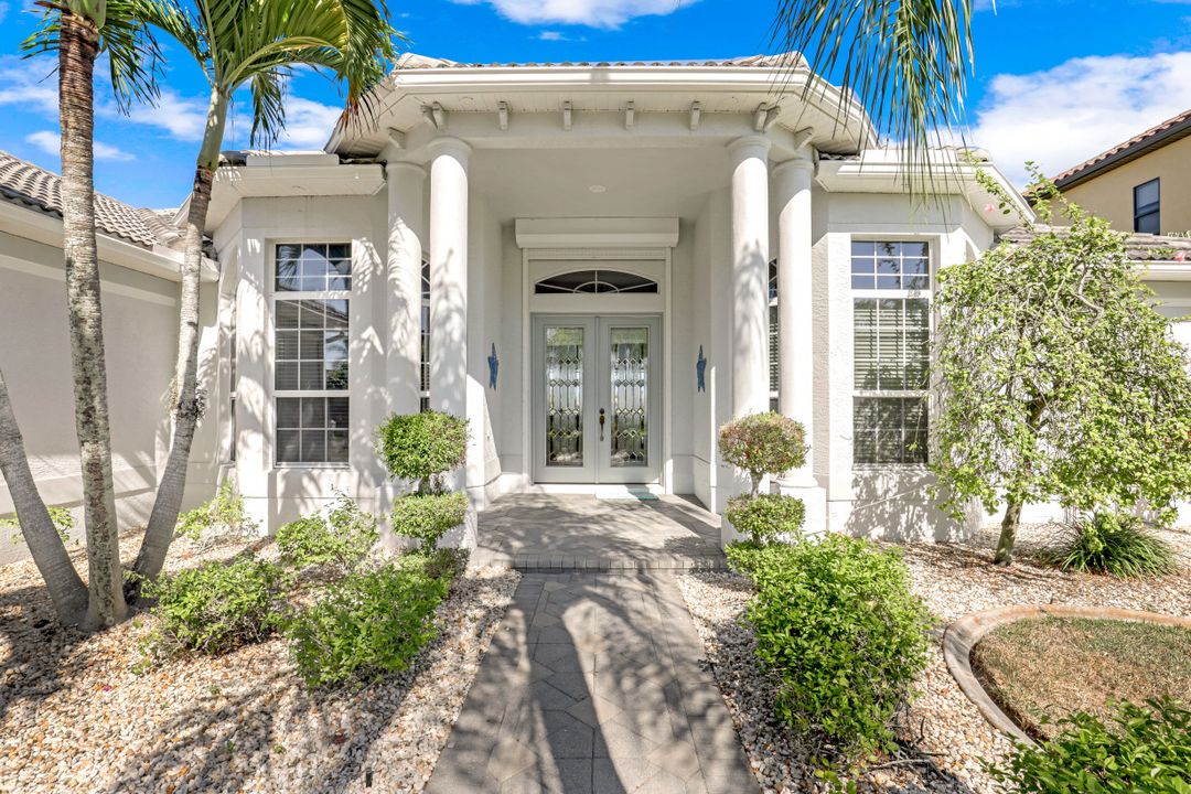 5219 SW 5th Pl, Cape Coral, FL 33914