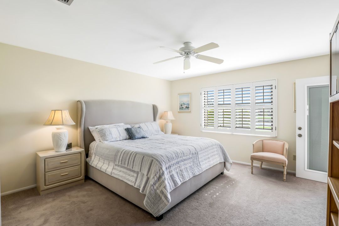 5250 Fox Hollow Dr APT 510, Naples, FL 34104