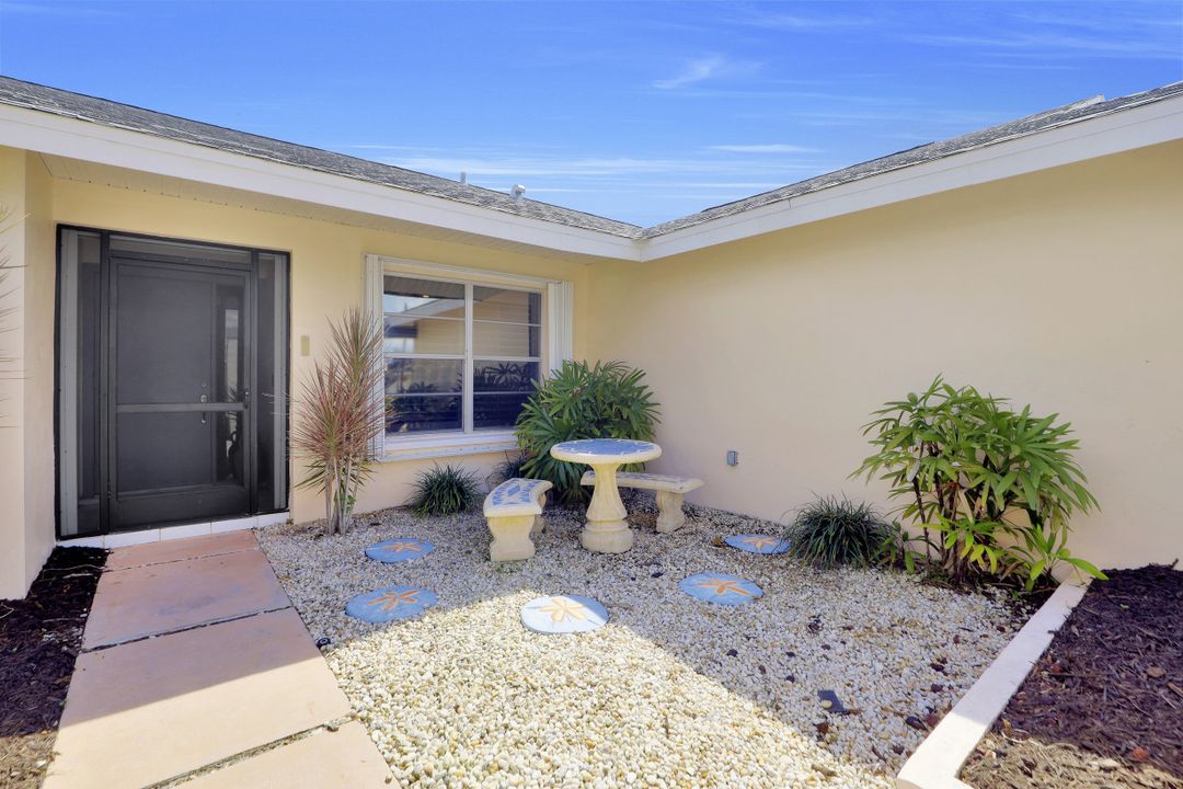 3627 SE 17th Ave, Cape Coral, FL 33904