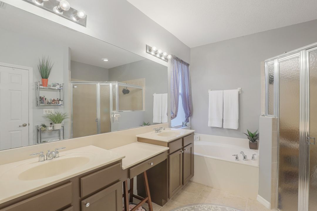 8313 Sumner Ave, Fort Myers, FL 33908