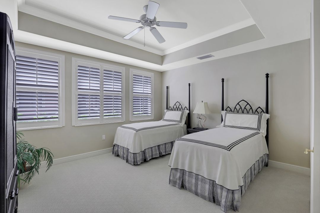 575 Avellino Isles Cir #101, Naples, FL 34119