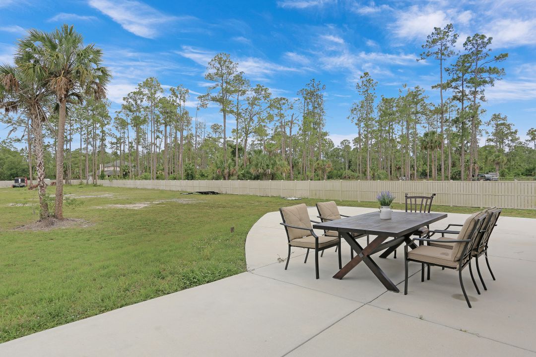 1462 Everglades Blvd N, Naples, FL 34120