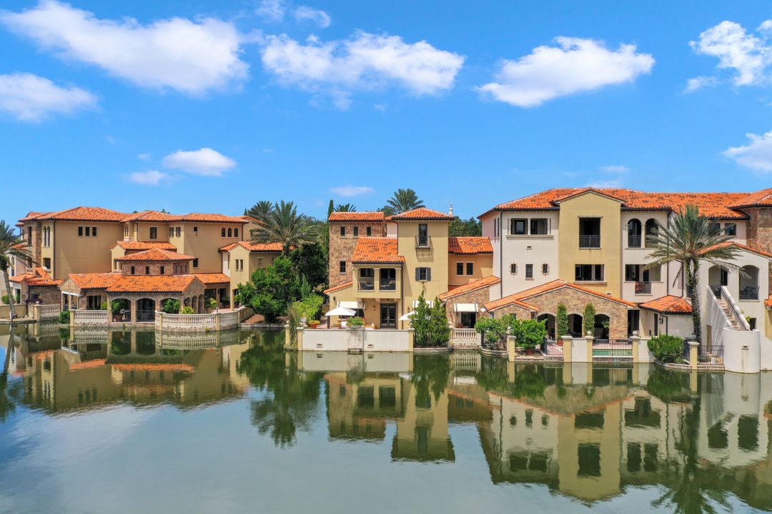 16649 Toscana Cir #806, Naples, FL 34110