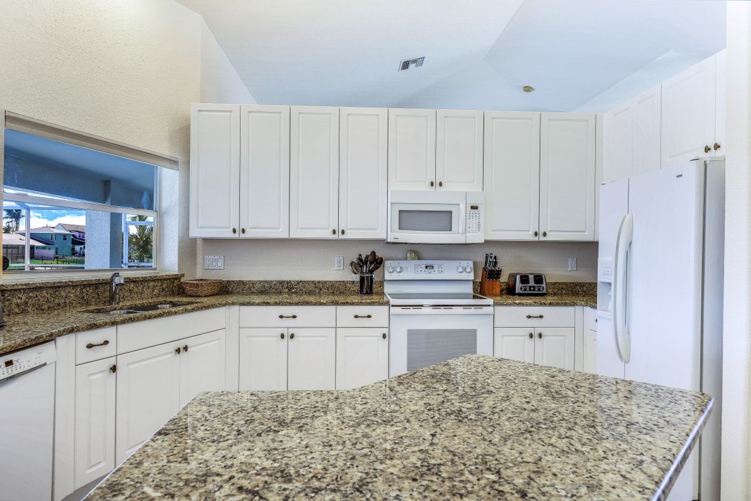 3317 SW 5th Pl, Cape Coral, FL 33914