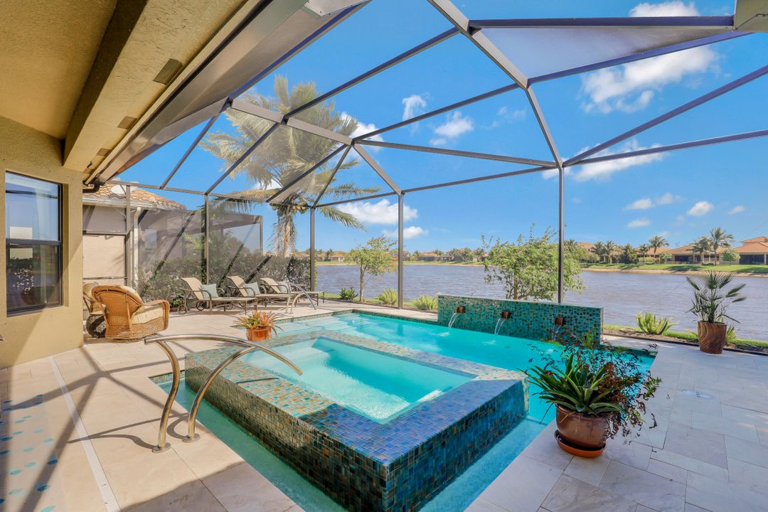 2748 Crystal Way, Naples, FL 34119