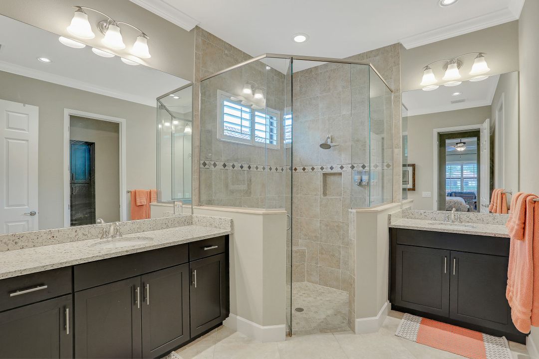 9104 Isla Bella Cir, Bonita Springs, FL 34135