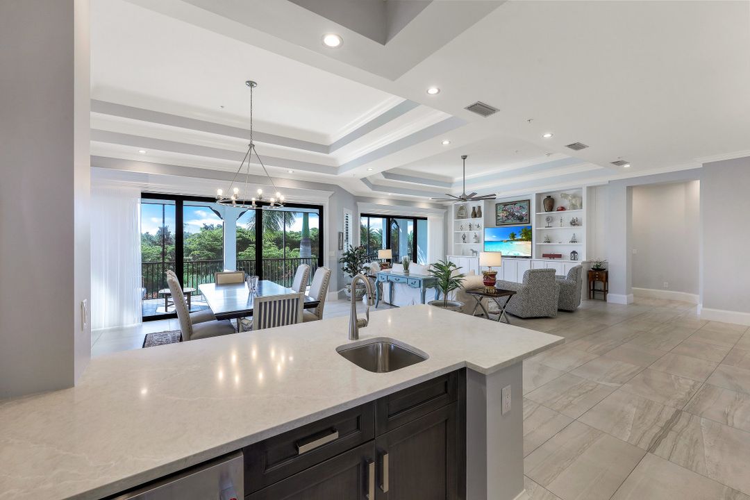 16380 Corsica Way #201, Naples, FL 34110