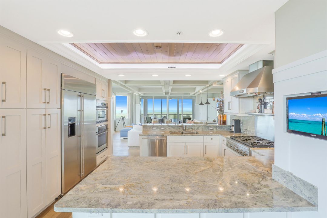 275 Indies Way #1501, Naples, FL 34110