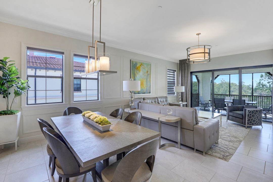 16386 Viansa Way #301, Naples, FL 34110