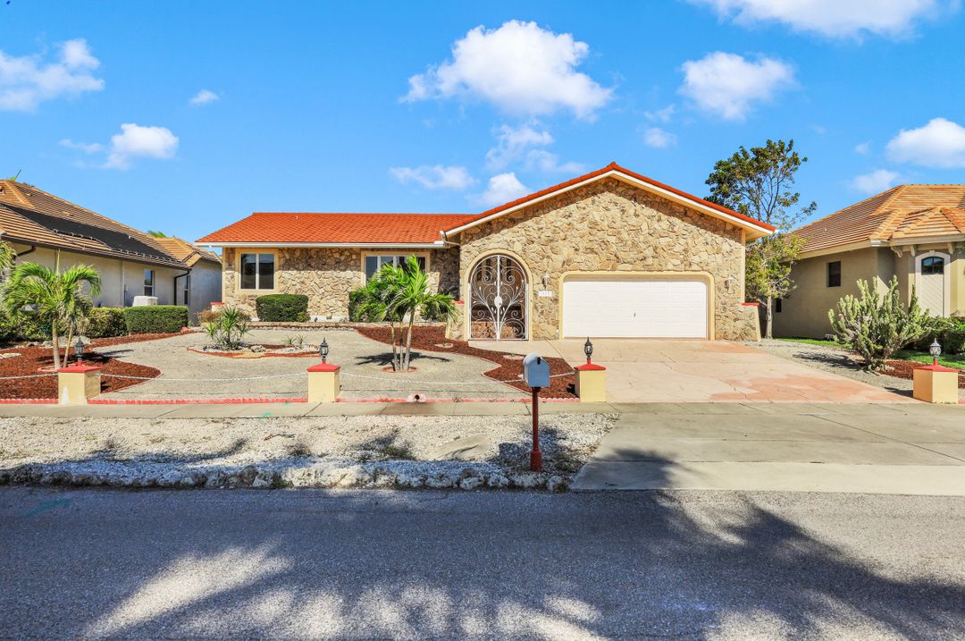 459 Marquesas Ct, Marco Island, FL 34145