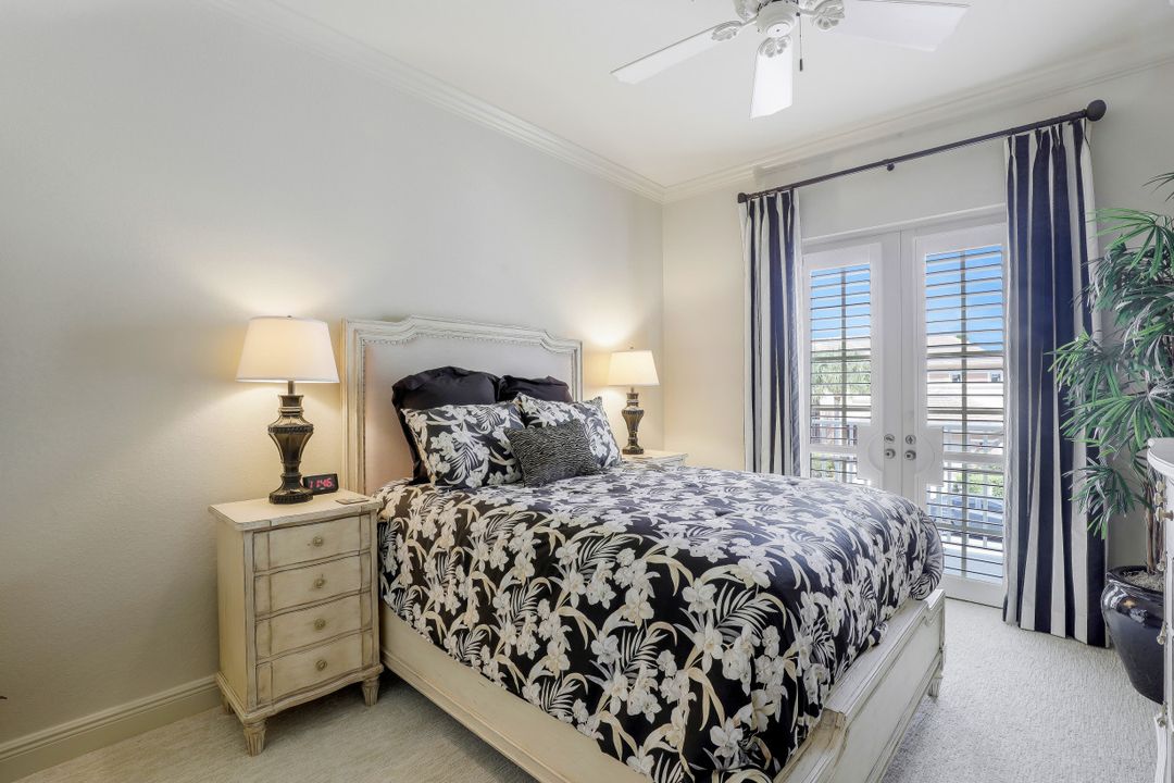 9201 Quartz Ln Apt 201 #201, Naples, FL 34120