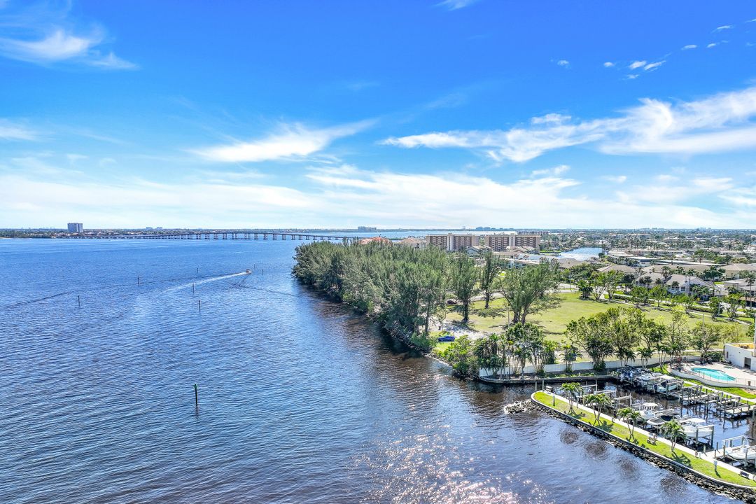 4019 SE 20th Pl #PH, Cape Coral, FL 33904