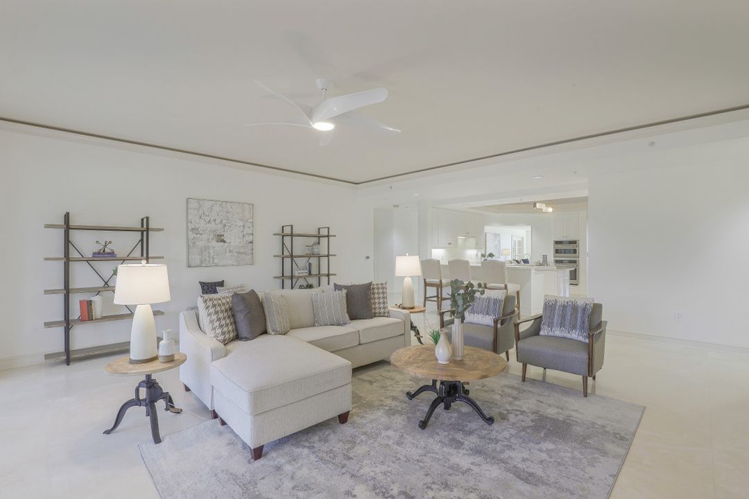 4201 Gulf Shore Blvd N #302, Naples, FL 34103