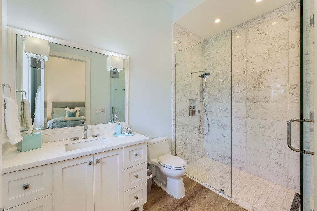 2546 Augusta Dr, Naples, FL 34109