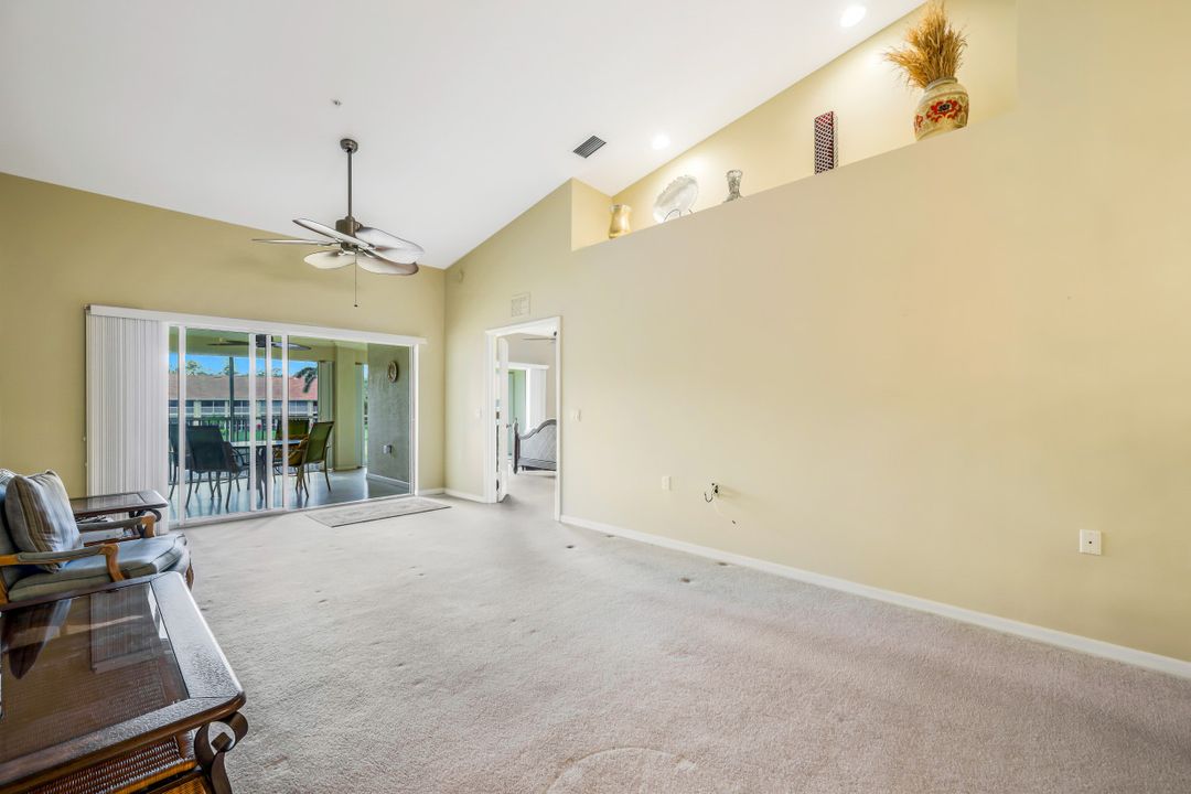 2386 Magnolia Ln #16, Naples, FL 34112