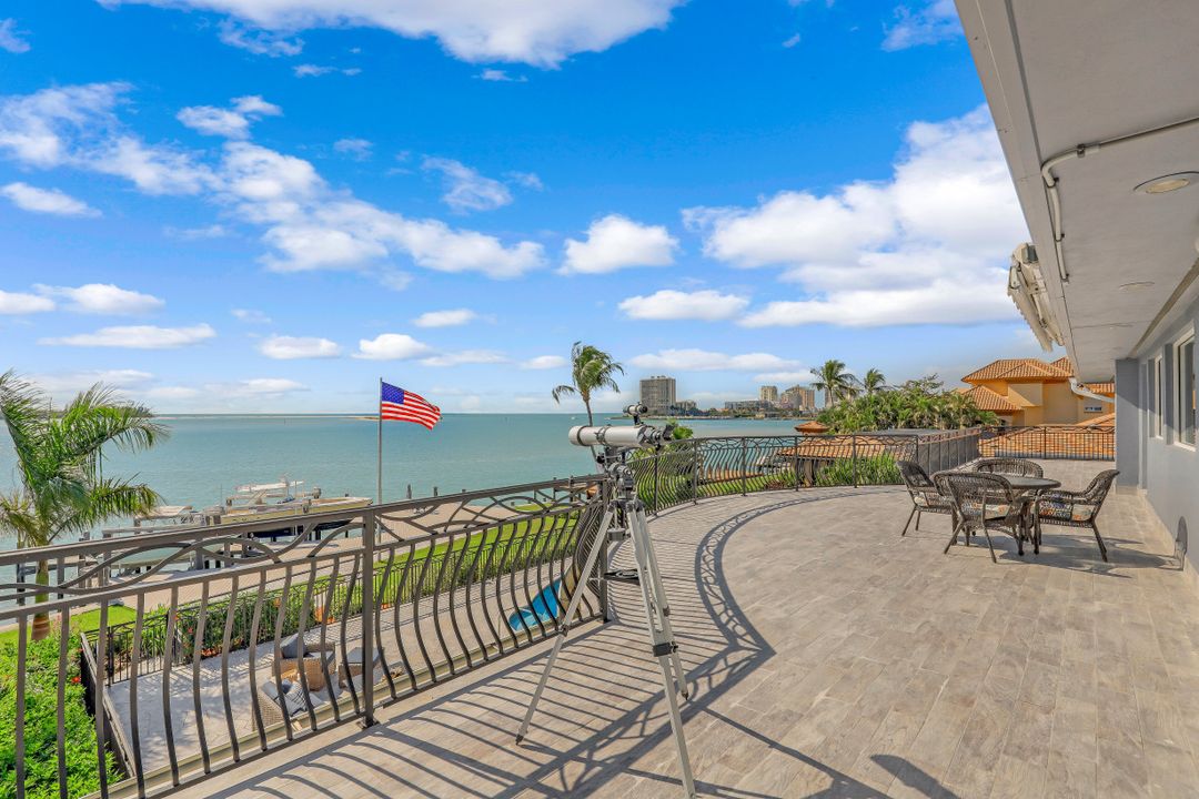 1461 Caxambas Ct, Marco Island, FL 34145