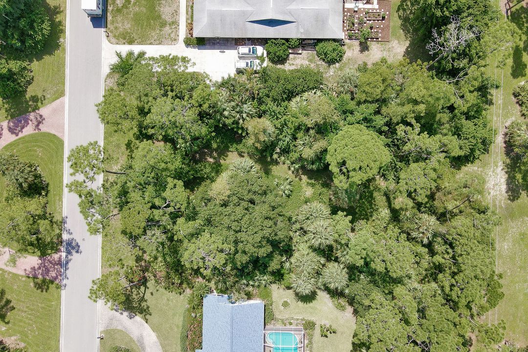 1805 Princess Ct, Naples, FL 34110