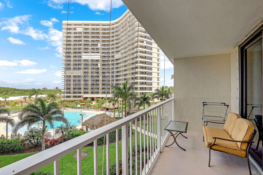 260 Seaview Ct, Marco Island, FL 34145