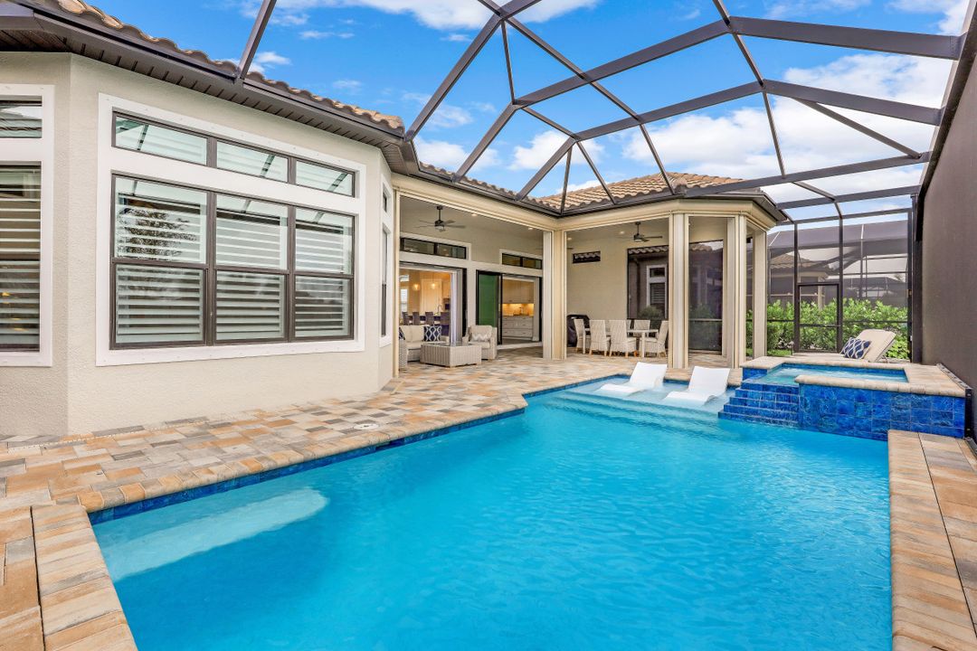 9388 Rapallo St, Naples, FL 34119