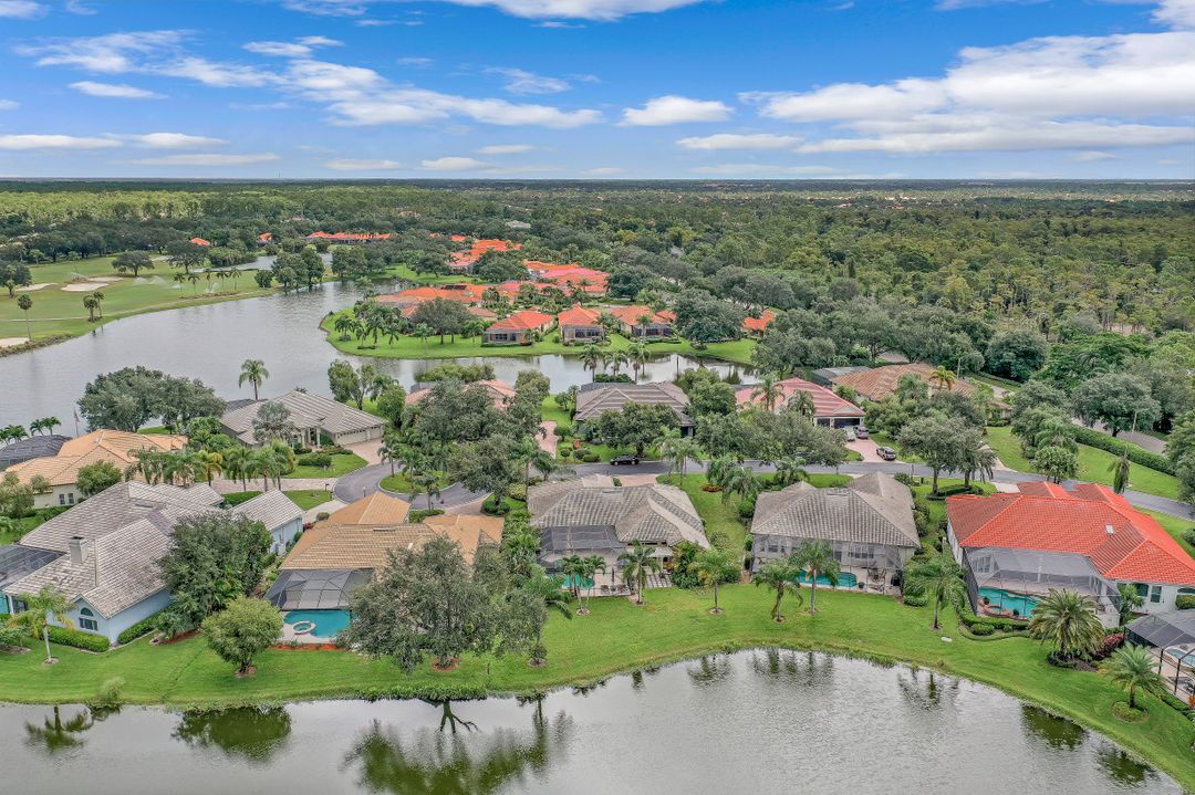 581 Wedgewood Way, Naples, FL 34119