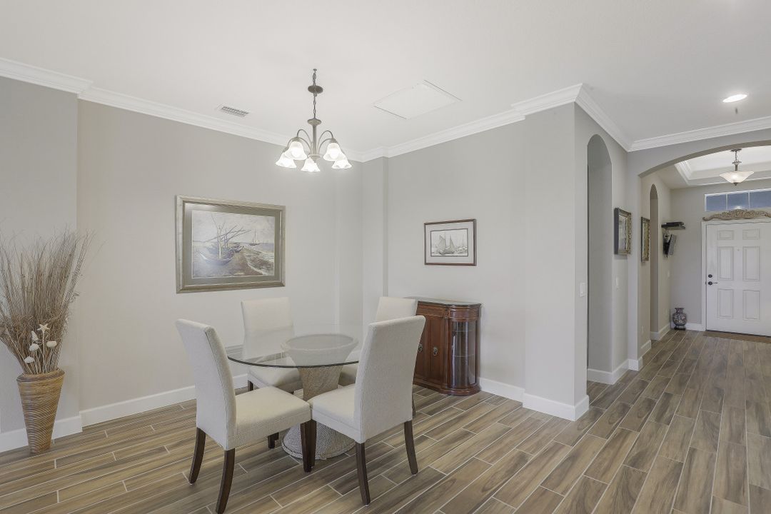 2761 Lambay Ct, Cape Coral, FL 33991